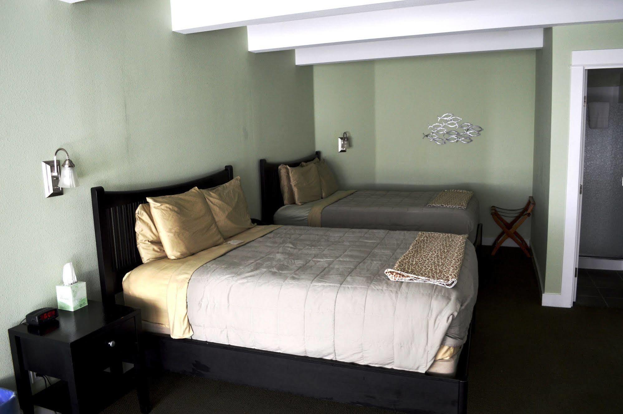 Beachfront Manor Hotel 林肯市 外观 照片